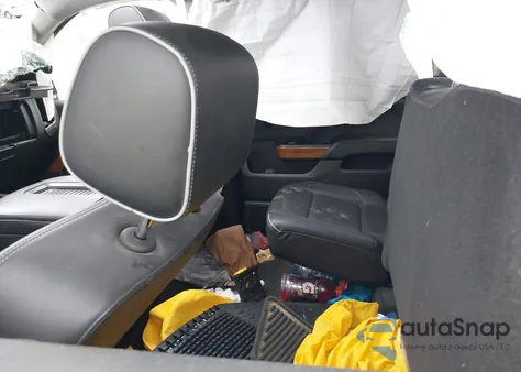 2018 Chevrolet Silverado 1500 High Country from USA, damaged, VIN 3GCUKTEJ0JG302884